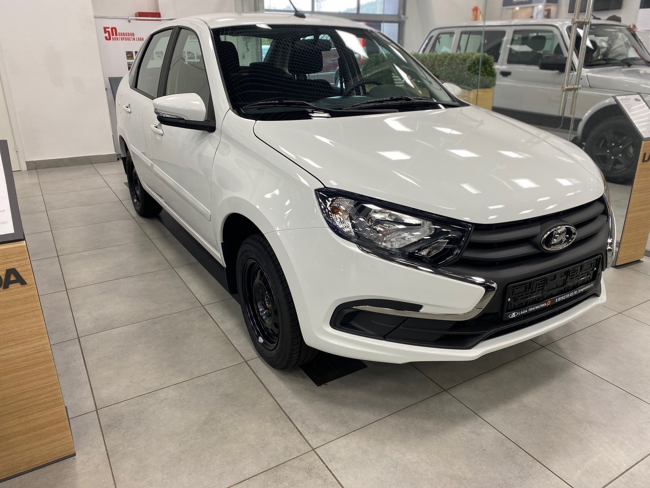 Легковой автотранспорт - LADA Granta 1.6 MT (90 л.с.)