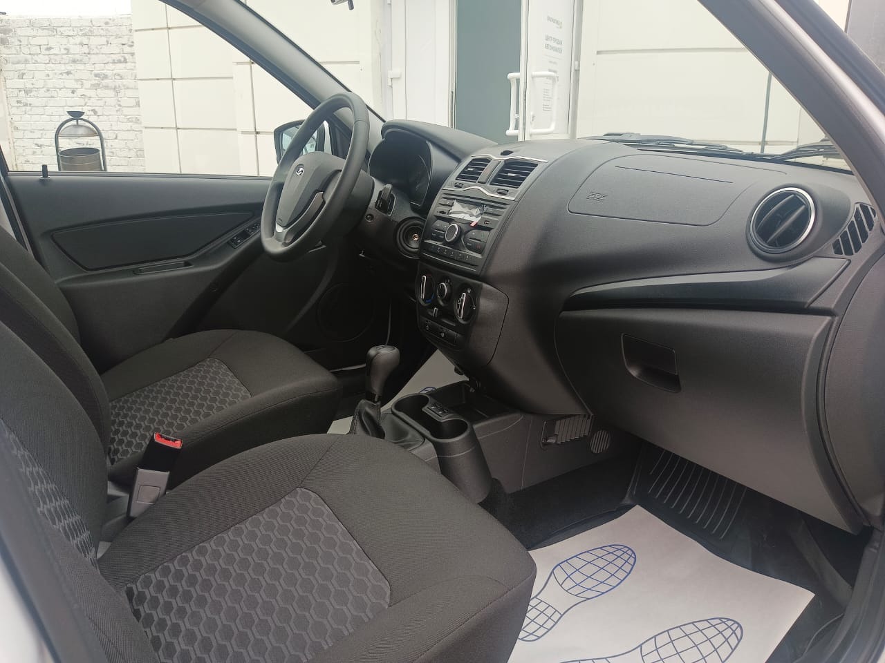 Легковой автотранспорт - Granta 1.6 MT (90 л.с.)