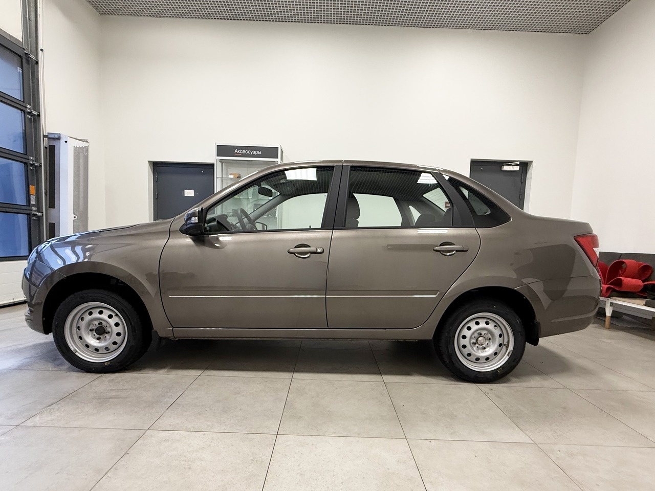 Легковой автотранспорт - LADA Granta 1.6 MT (90 л.с.)