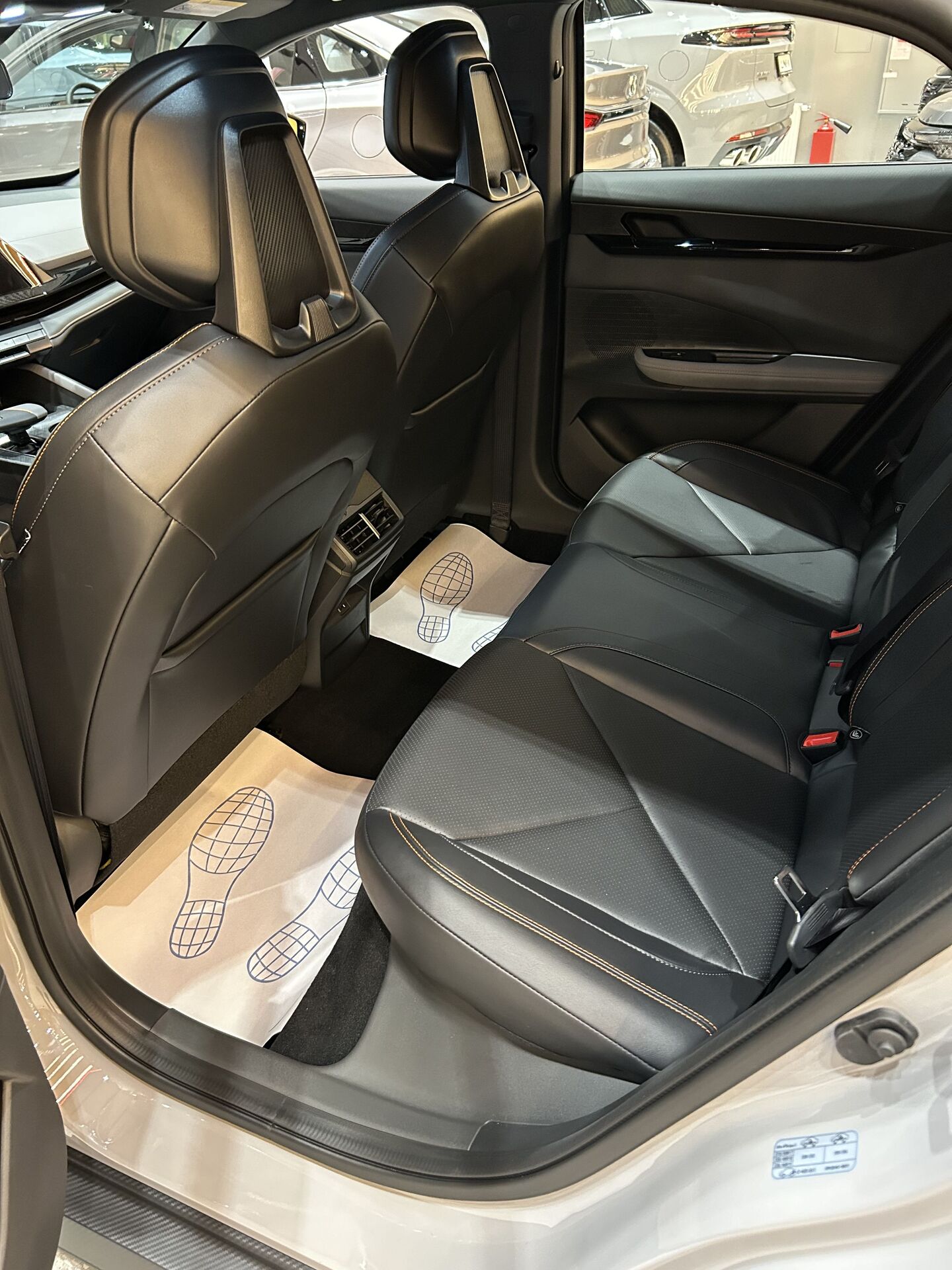 Легковой автотранспорт - CHANGAN UNI-V 1.5 AMT (181 л.с.)