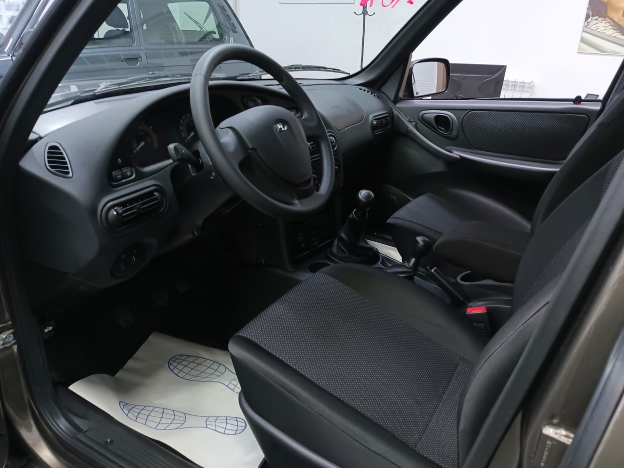 Легковой автотранспорт - LADA Niva Travel 1.7 MT (83 л.с.) 4WD