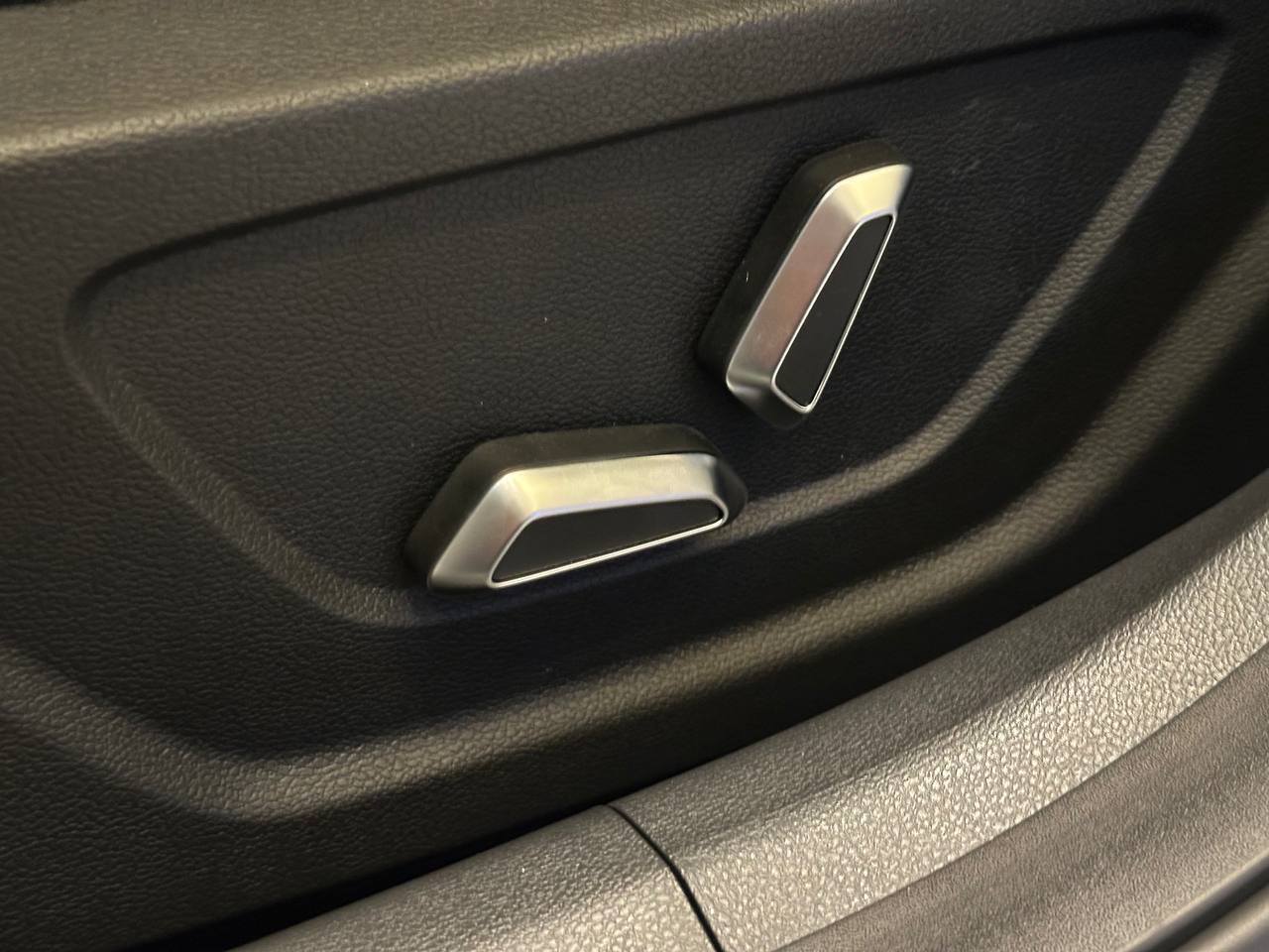 Легковой автотранспорт - GEELY Coolray 