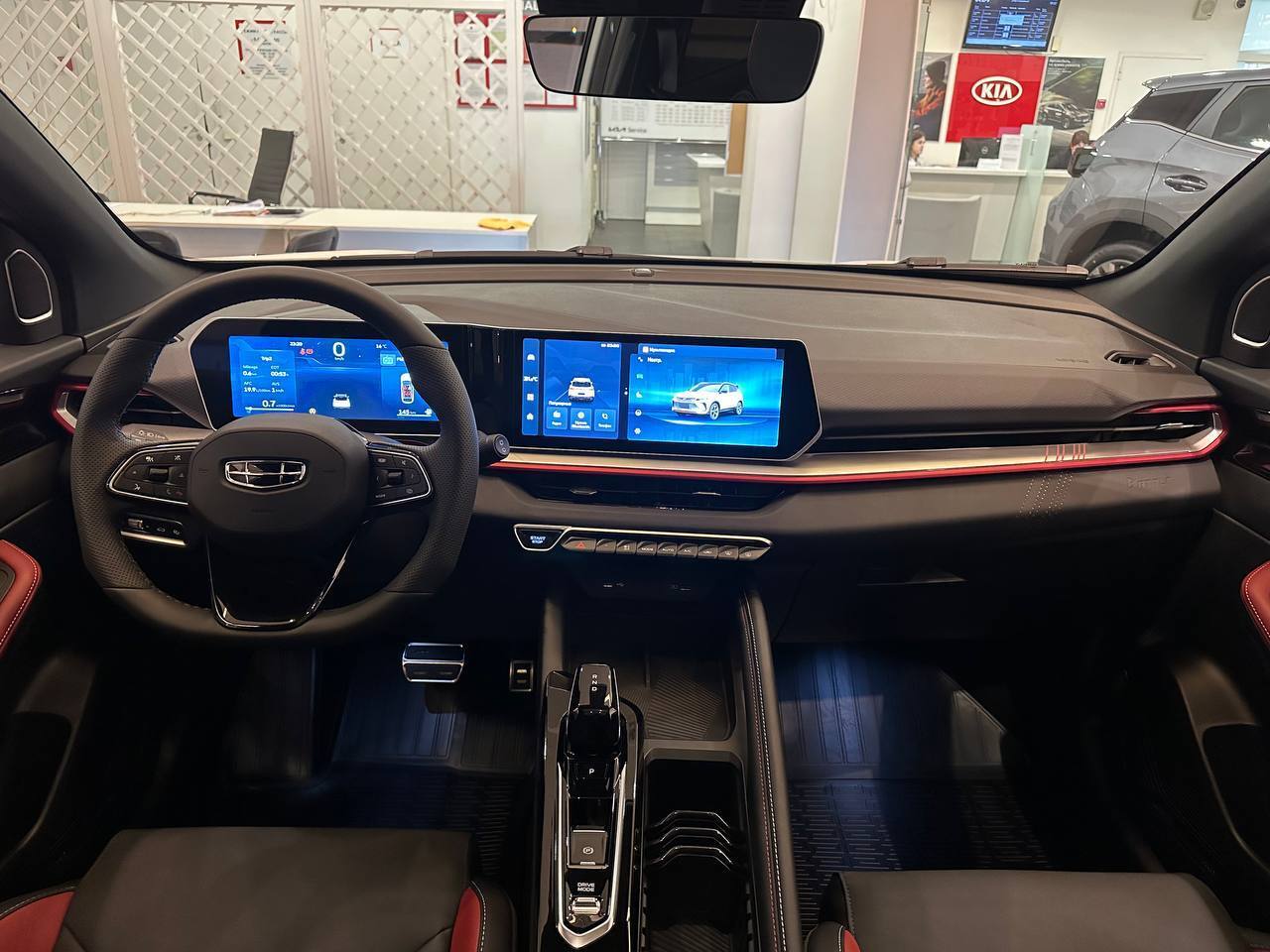 Легковой автотранспорт - GEELY Coolray 