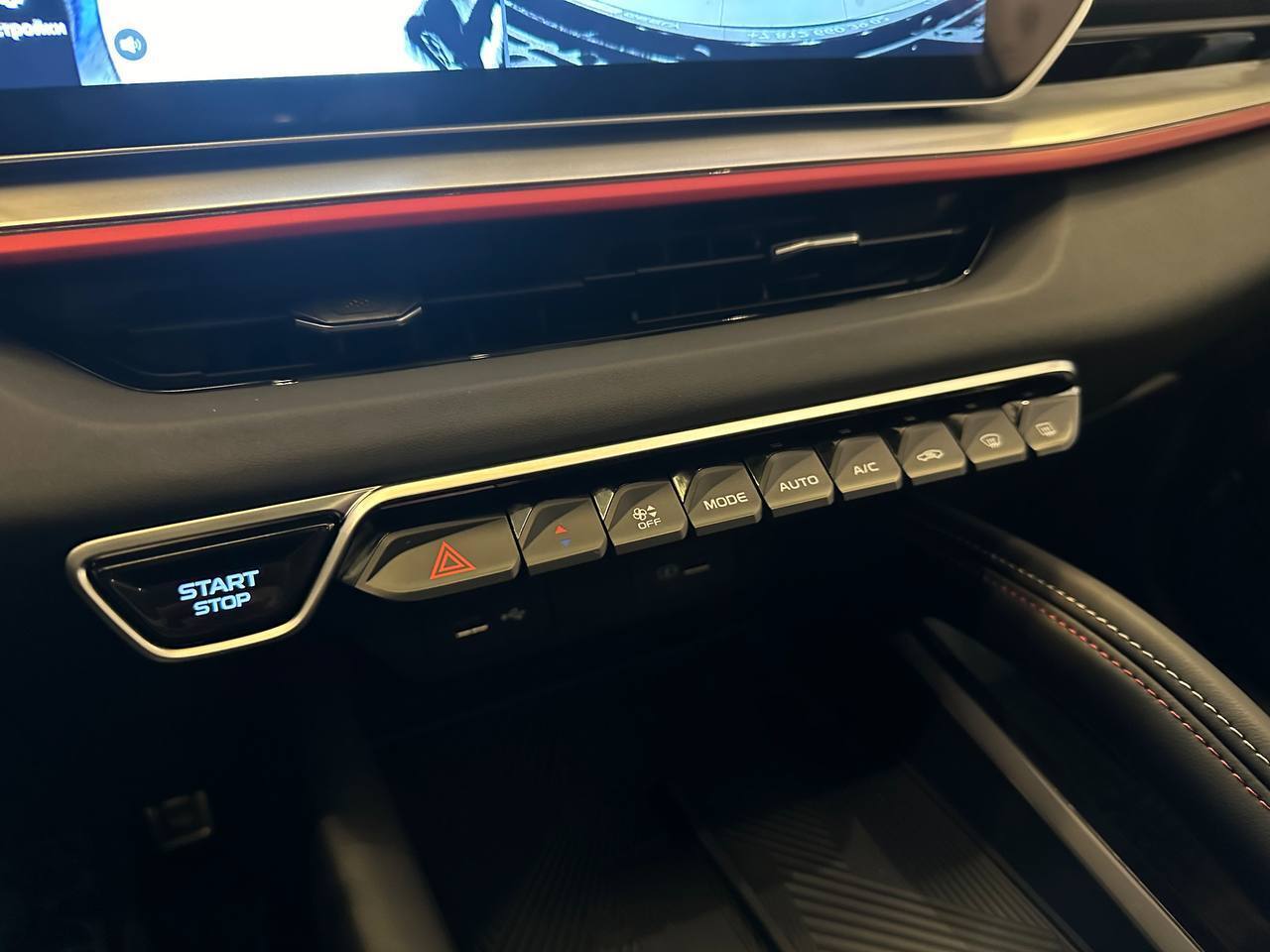 Легковой автотранспорт - GEELY Coolray 