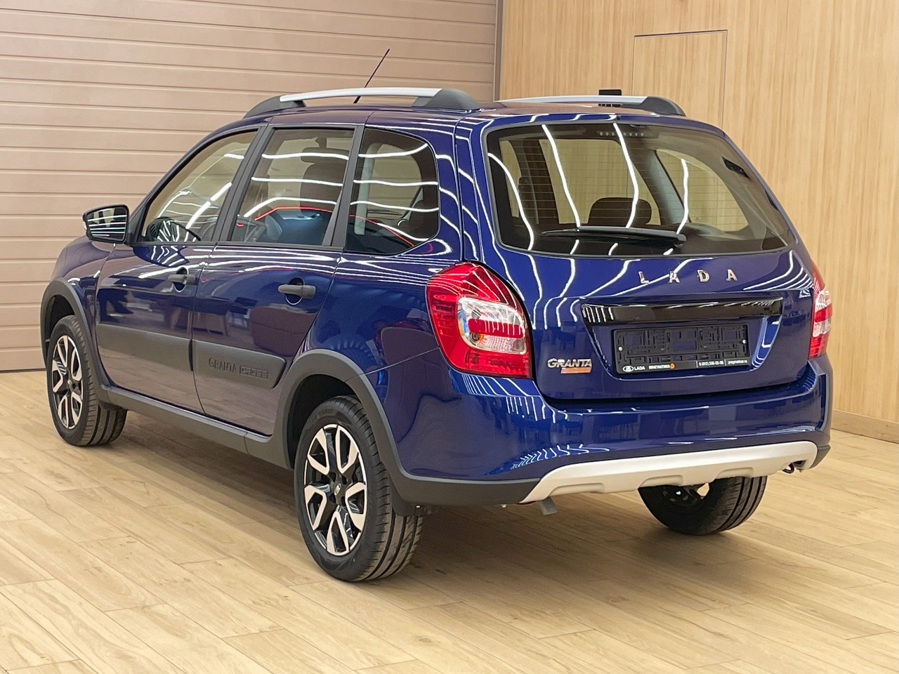 Легковой автотранспорт - LADA Granta Cross 1.6 MT (90 л.с.)