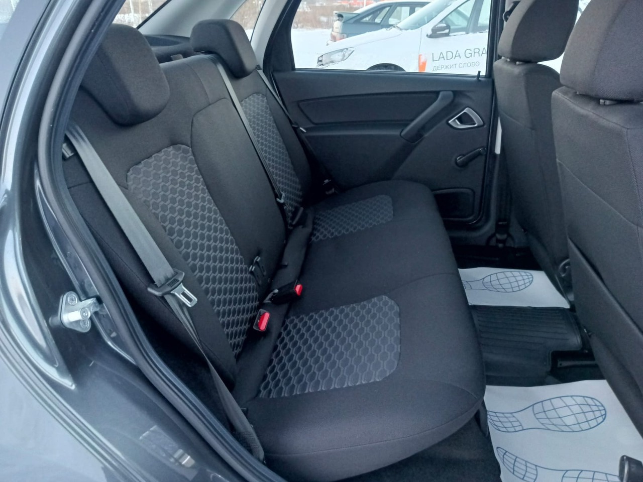 Легковой автотранспорт - LADA Granta 1.6 MT (90 л.с.)