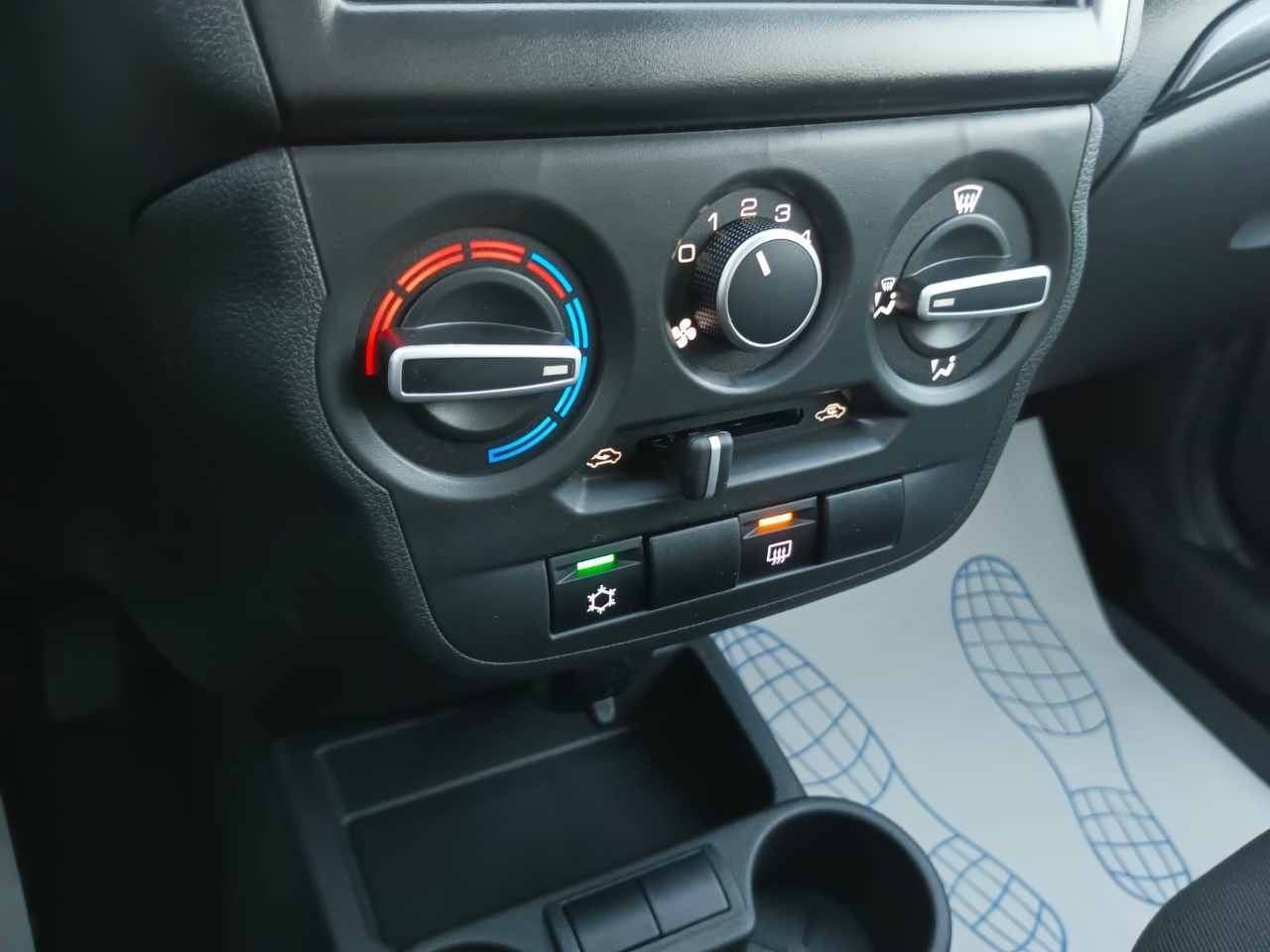 Легковой автотранспорт - LADA Granta 1.6 MT (90 л.с.)