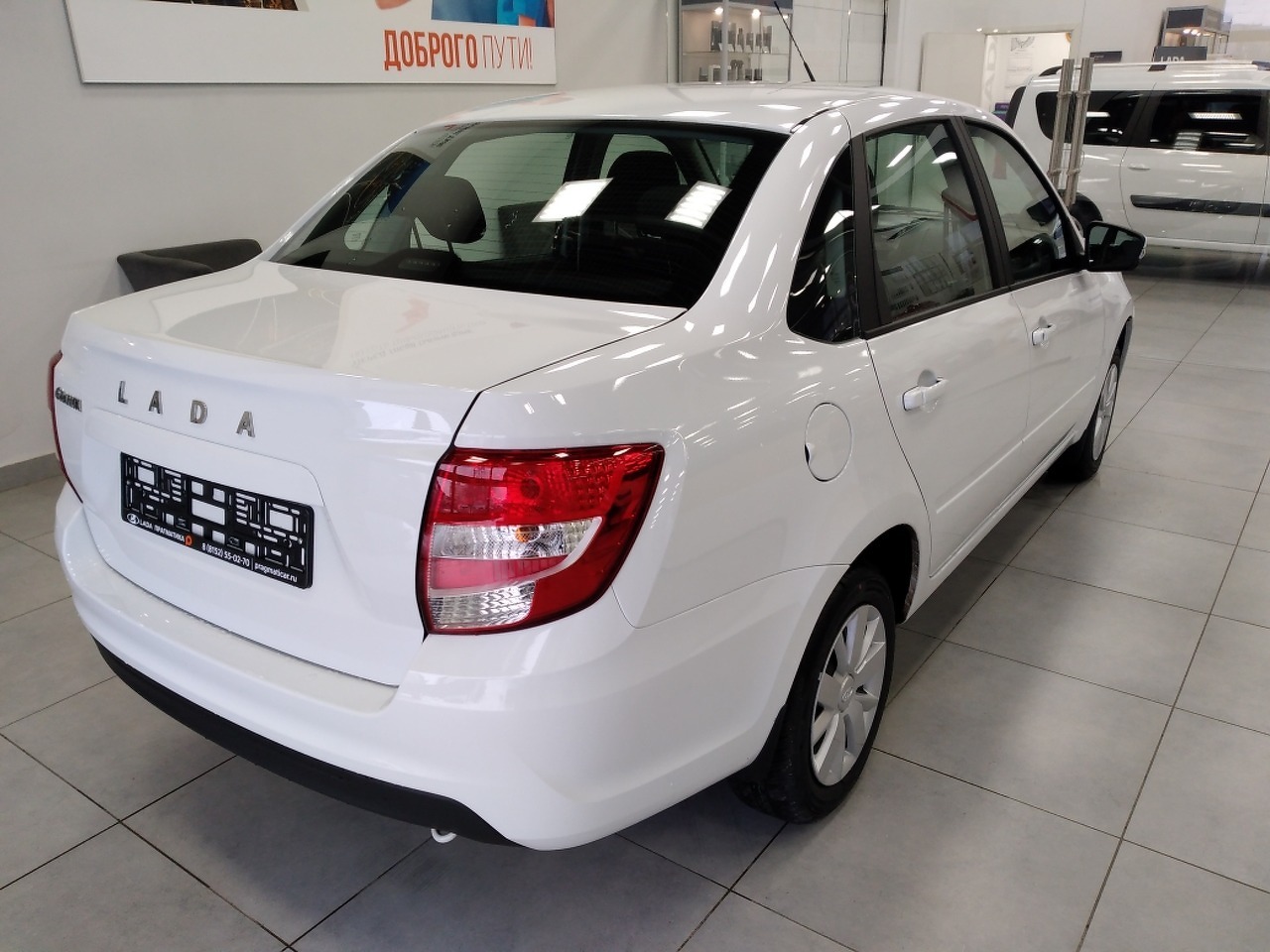 Легковой автотранспорт - LADA Granta 1.6 MT (90 л.с.)