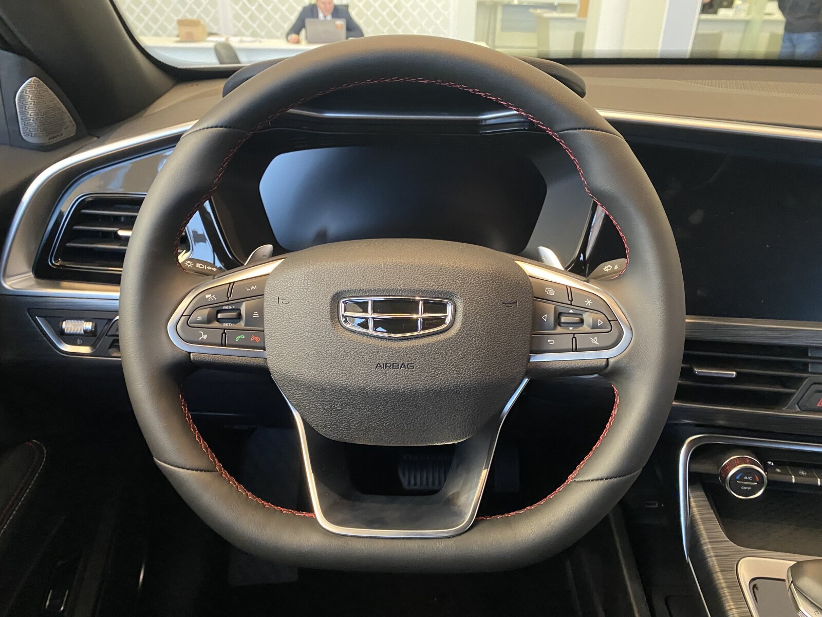 Легковой автотранспорт - GEELY Tugella 