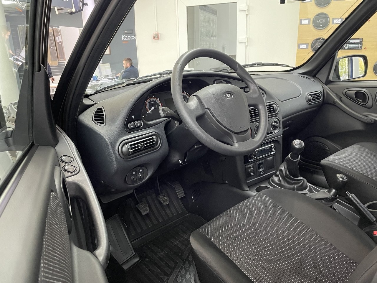 Легковой автотранспорт - LADA Niva Travel 1.7 MT (83 л.с.) 4WD