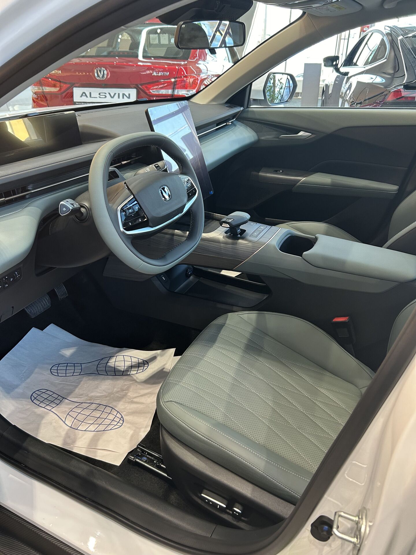 Легковой автотранспорт - CHANGAN Lamore 1.5 AMT (166 л.с.)