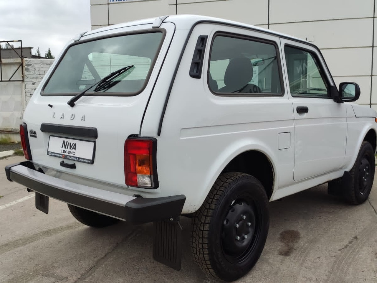 Легковой автотранспорт - LADA Niva Legend 1.7 MT (83 л.с.) 4WD