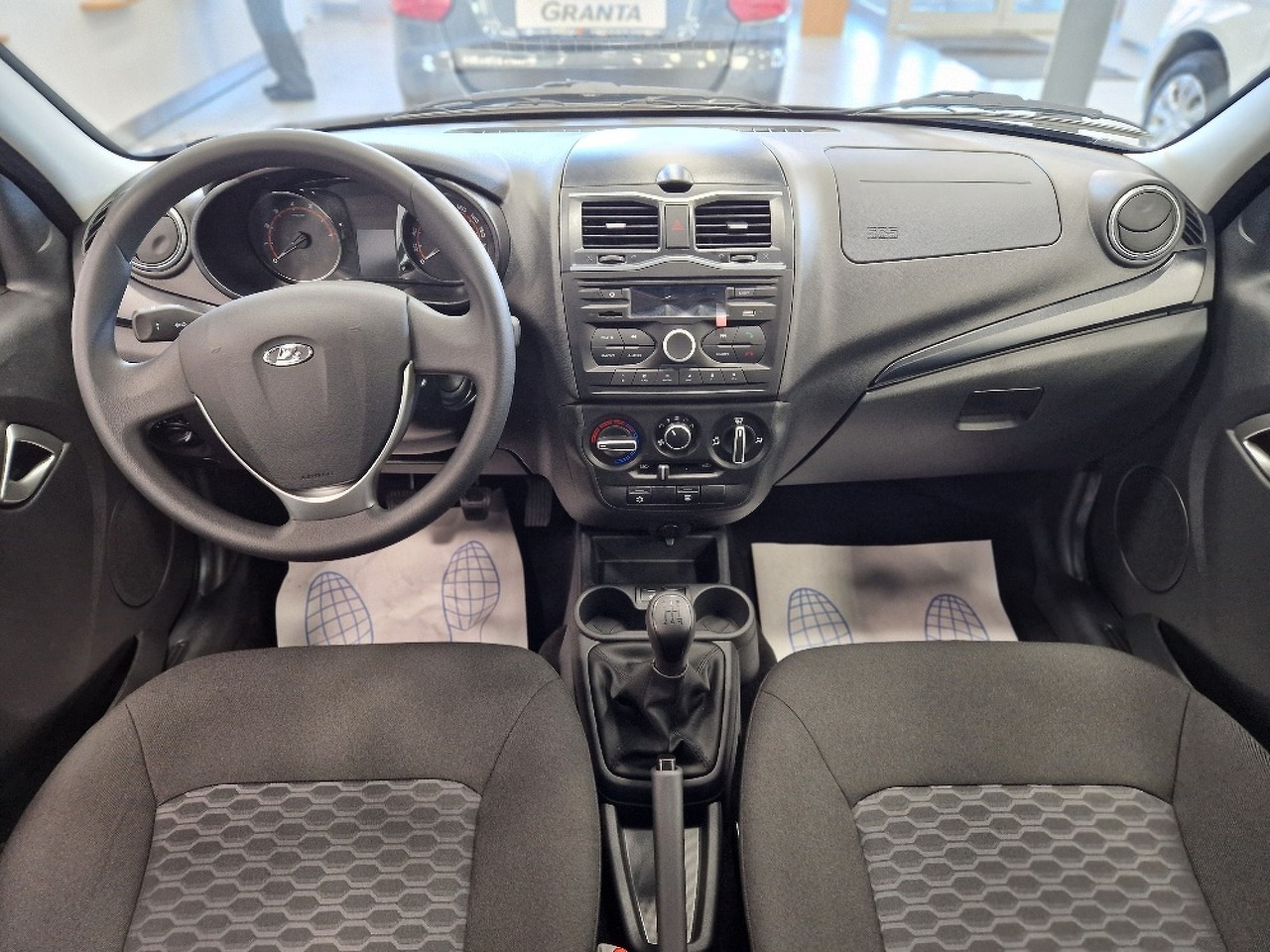 Легковой автотранспорт - Granta 1.6 MT (90 л.с.)