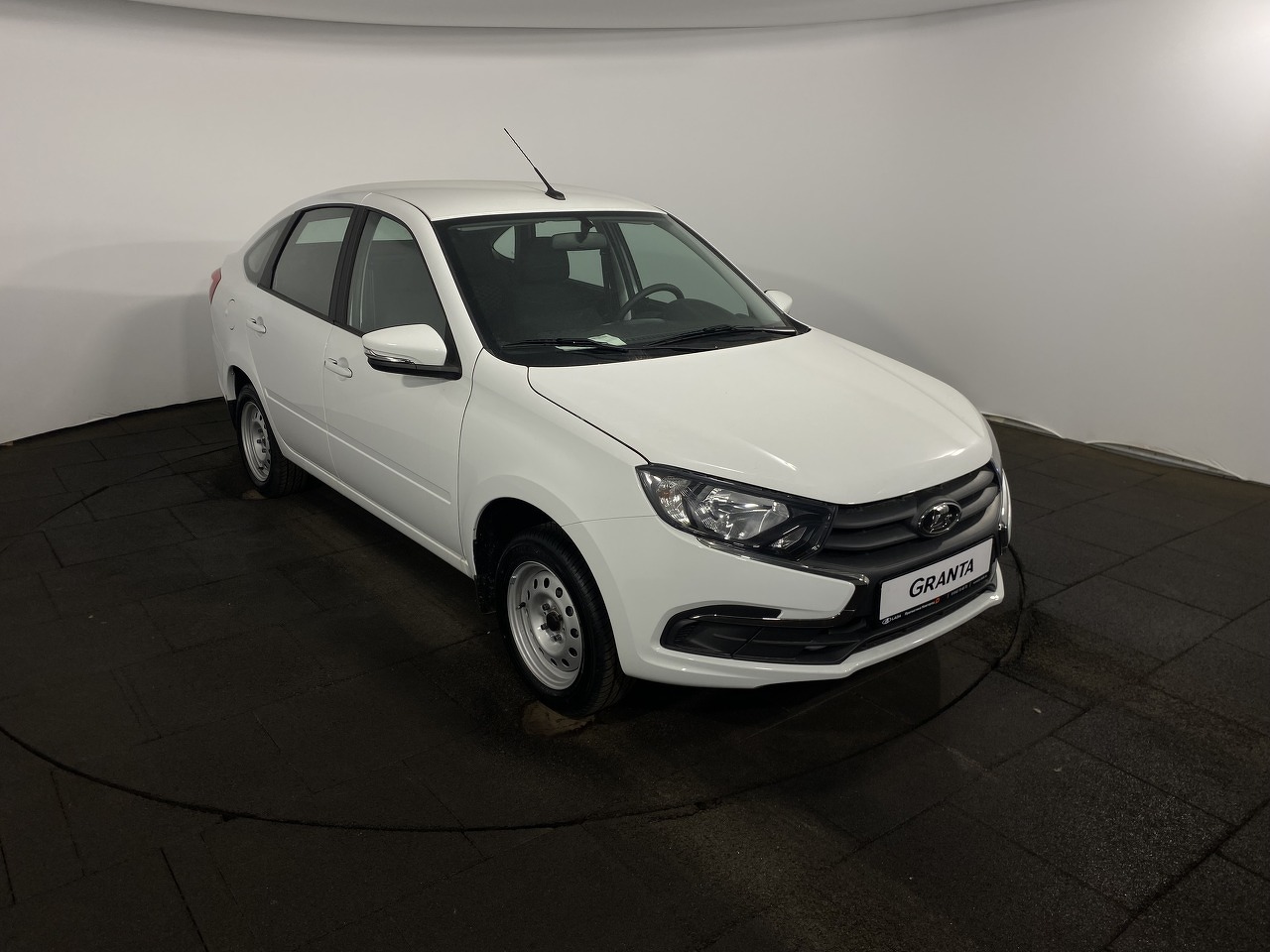 Легковой автотранспорт - LADA Granta 1.6 MT (90 л.с.)