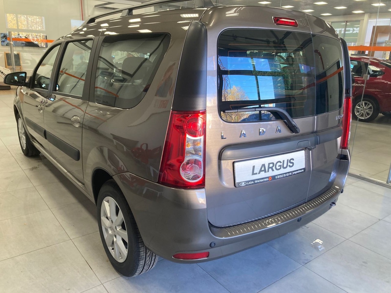 Легковой автотранспорт - LADA Largus 1.6 MT (106 л.с.)