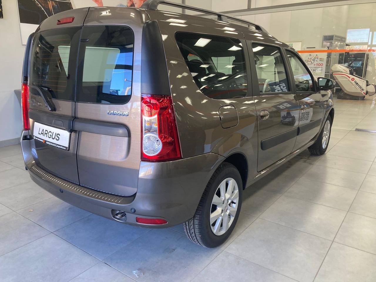 Легковой автотранспорт - LADA Largus 1.6 MT (106 л.с.)