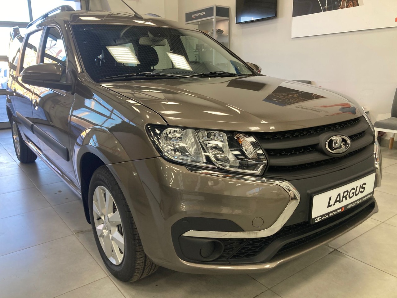 Легковой автотранспорт - LADA Largus 1.6 MT (106 л.с.)