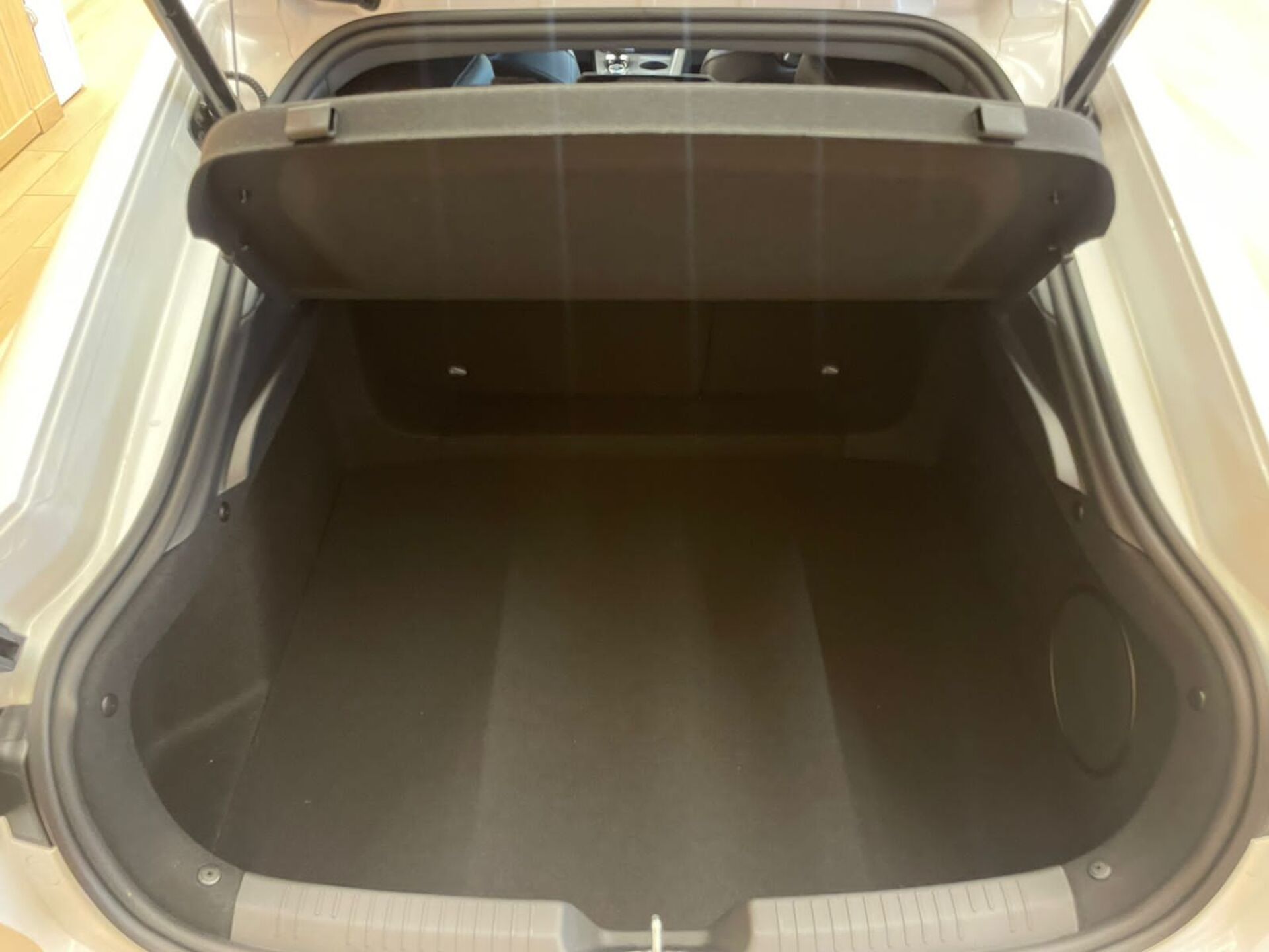 Легковой автотранспорт - CHANGAN UNI-V 1.5 AMT (181 л.с.)