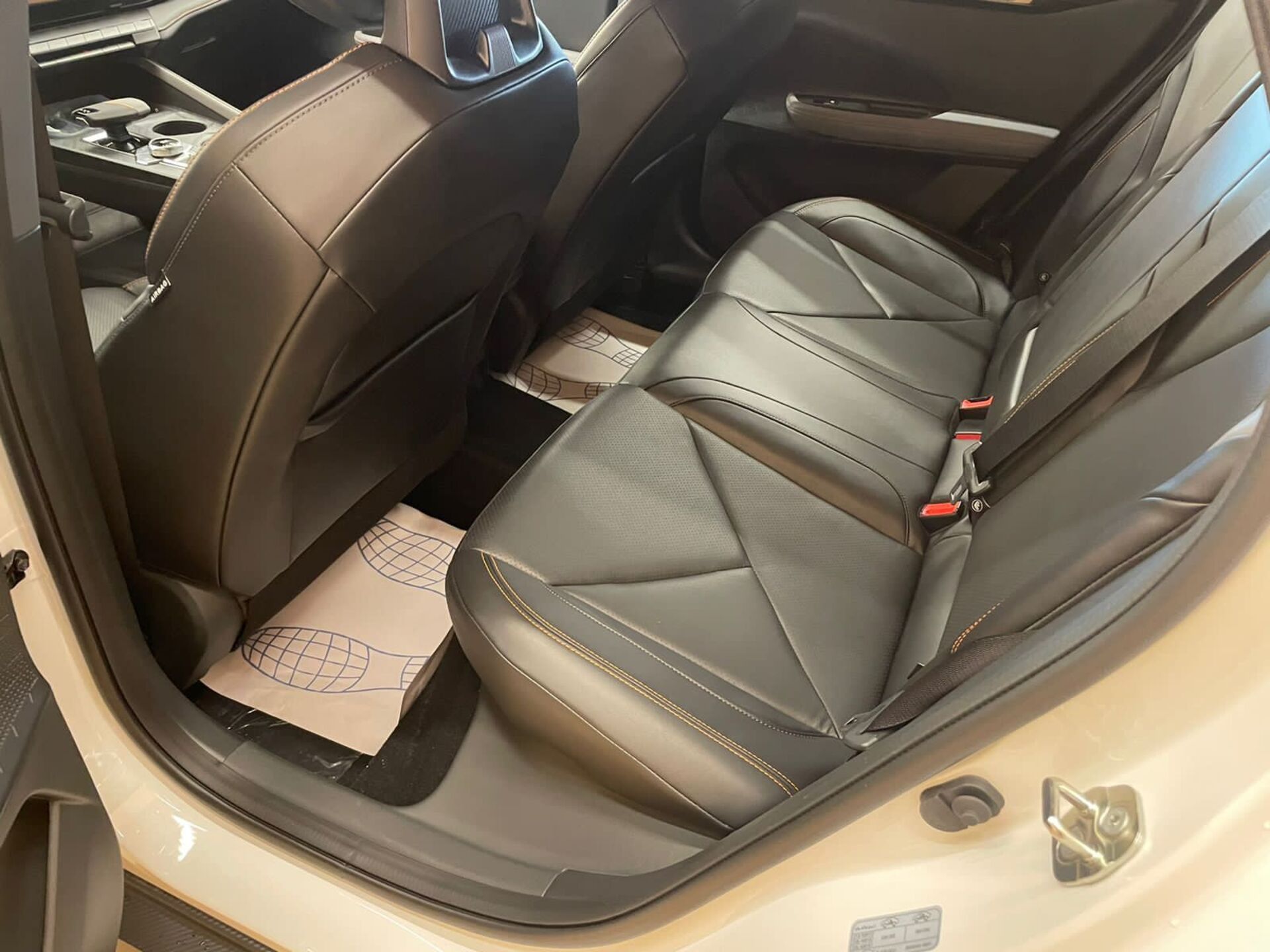 Легковой автотранспорт - CHANGAN UNI-V 1.5 AMT (181 л.с.)