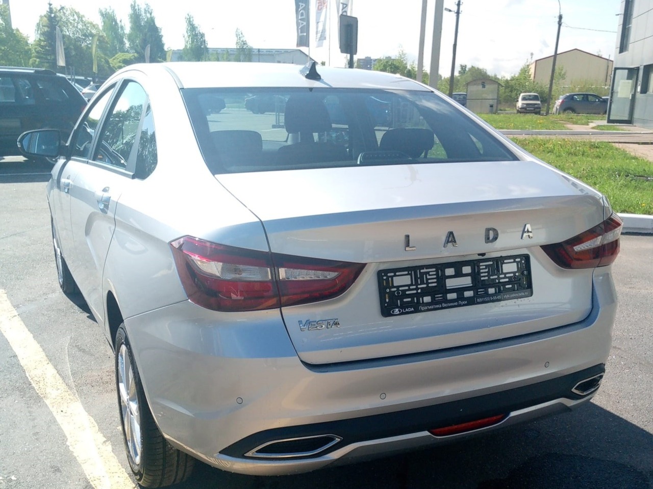 Легковой автотранспорт - LADA Vesta 1.6 CVT (106 л.с.)