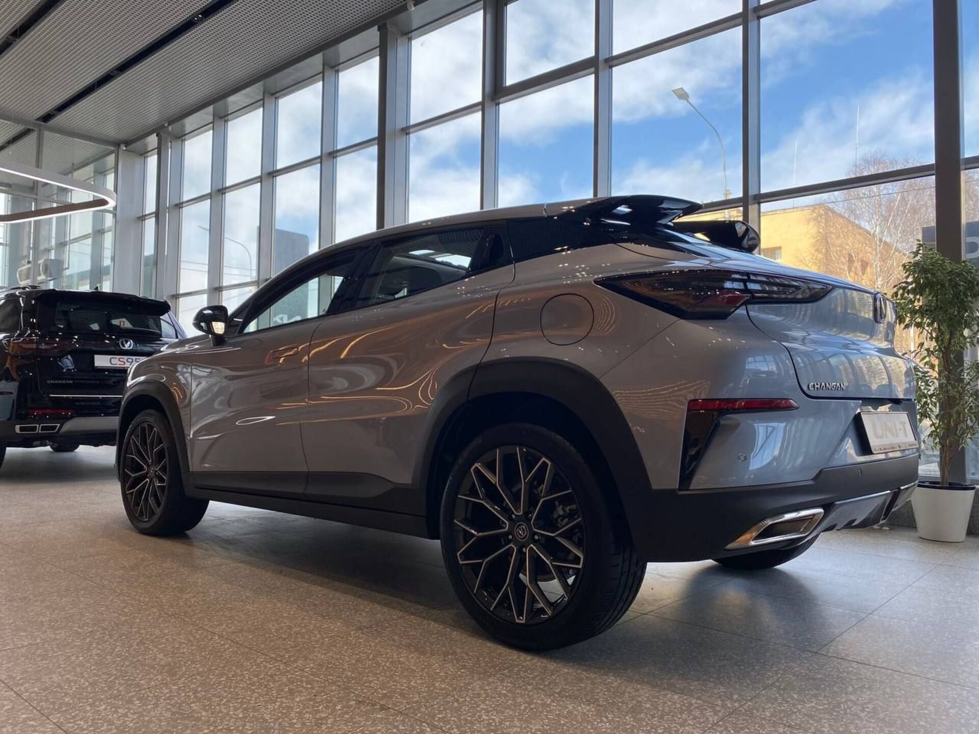 Легковой автотранспорт - CHANGAN UNI-T 1.5 AMT (167 л.с.)