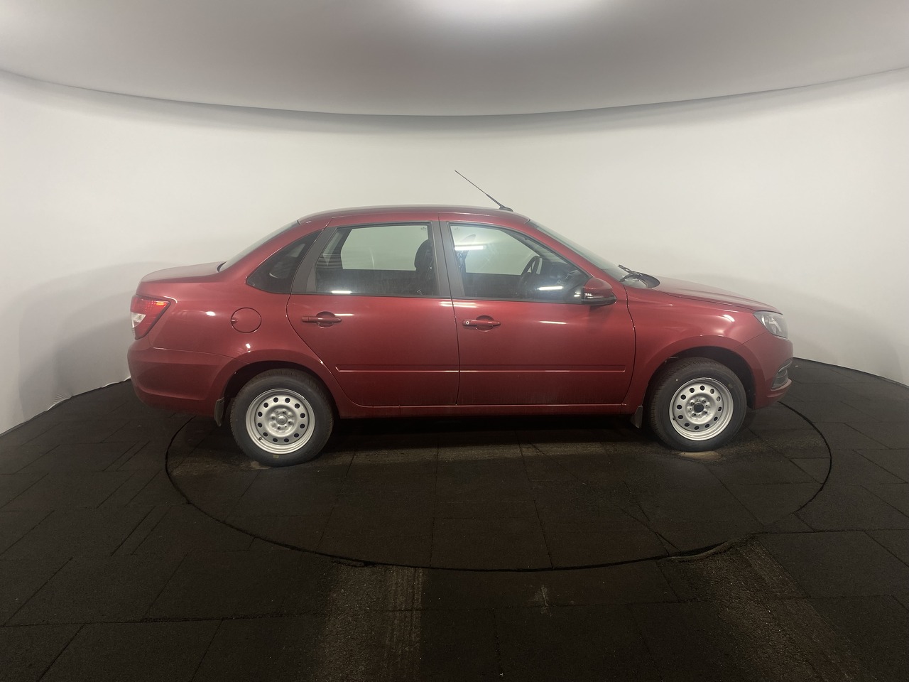 Легковой автотранспорт - LADA Granta 1.6 MT (90 л.с.)