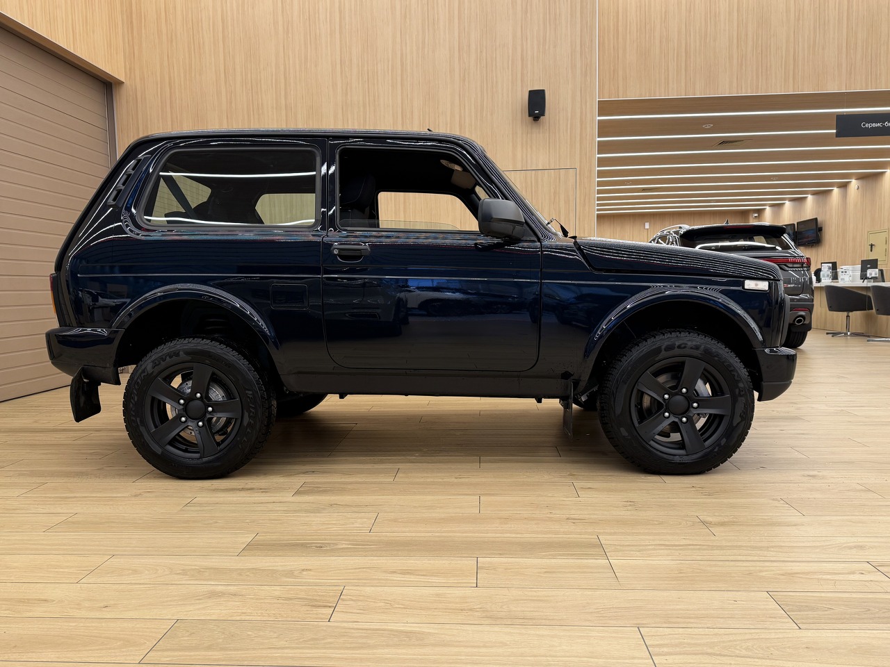 Легковой автотранспорт - LADA Niva Legend 1.7 MT (83 л.с.) 4WD