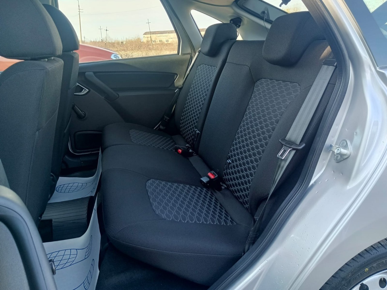 Легковой автотранспорт - LADA Granta 1.6 MT (90 л.с.)