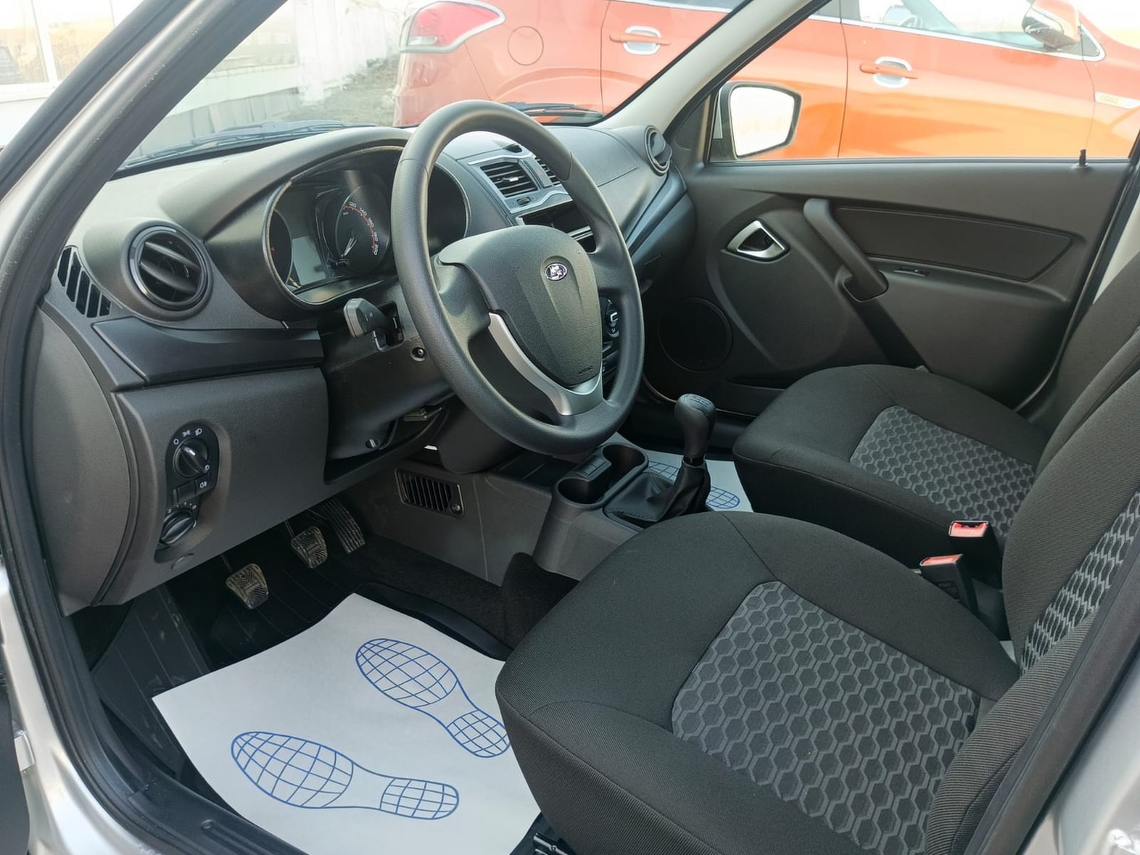 Легковой автотранспорт - LADA Granta 1.6 MT (90 л.с.)