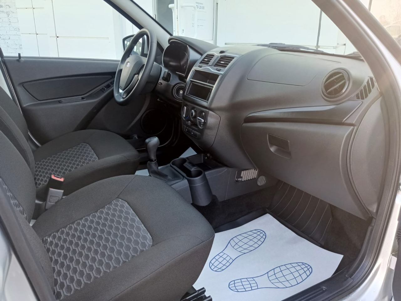 Легковой автотранспорт - LADA Granta 1.6 MT (90 л.с.)