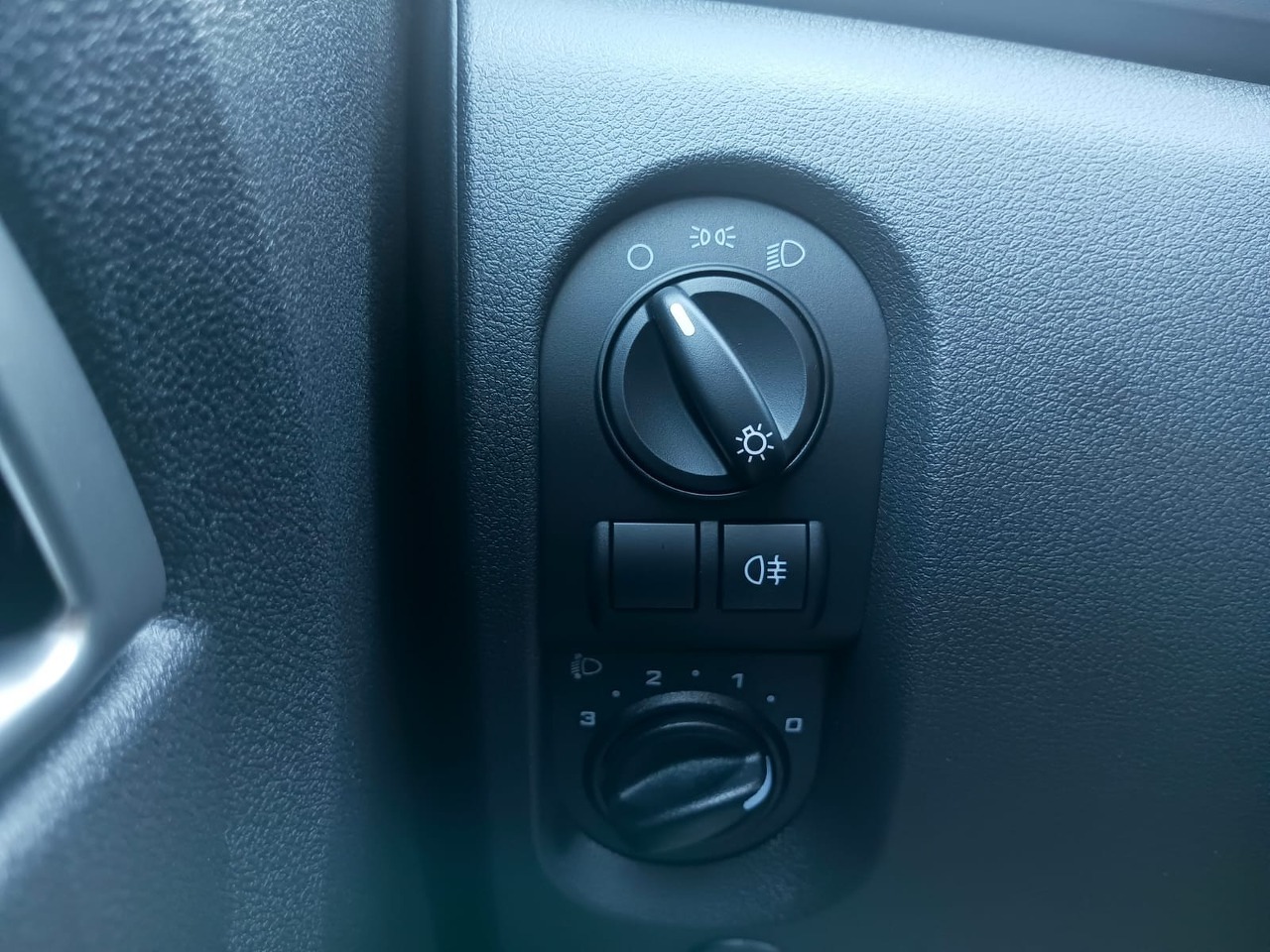 Легковой автотранспорт - LADA Granta 1.6 MT (90 л.с.)