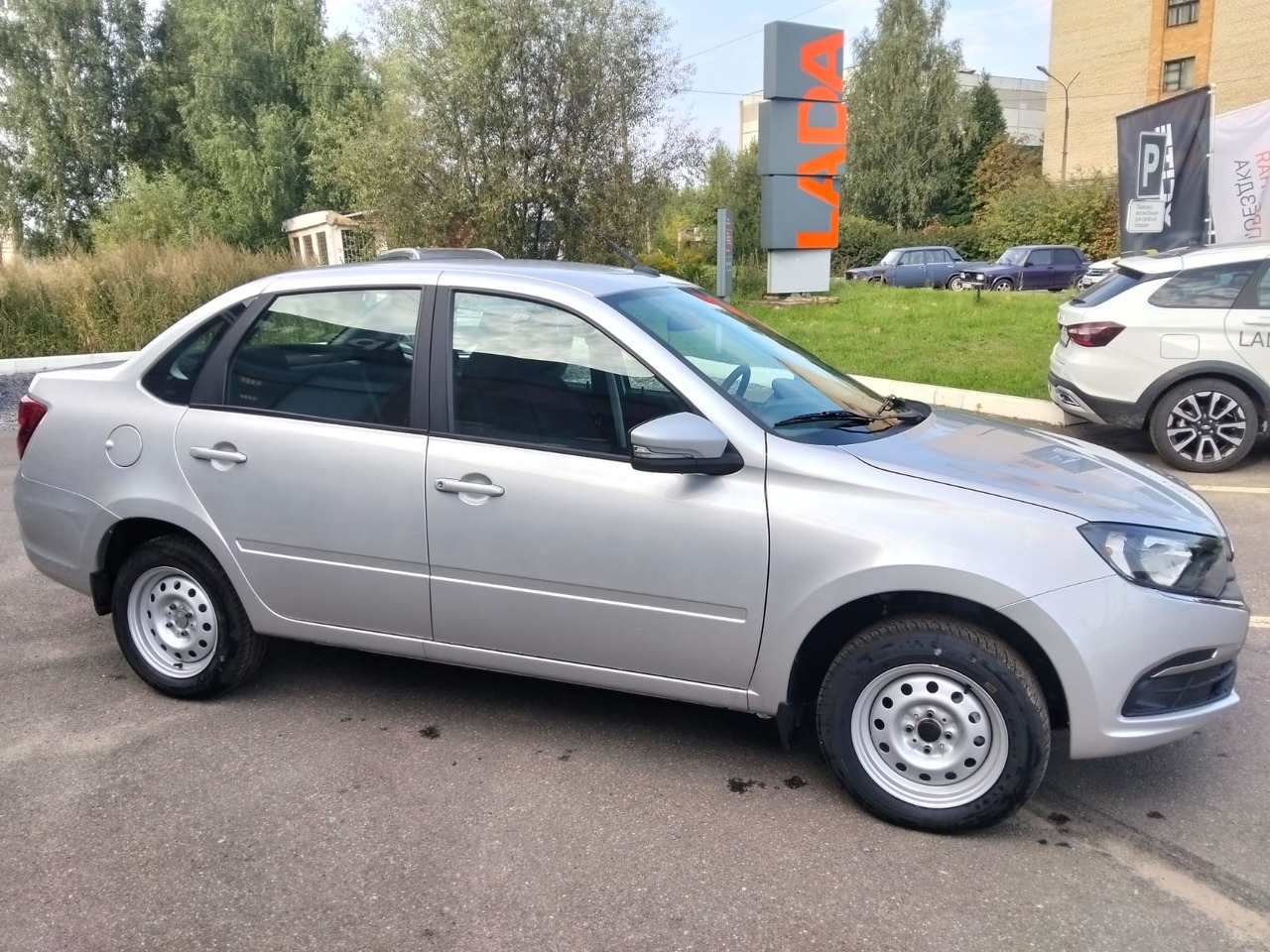 Легковой автотранспорт - LADA Granta 1.6 MT (90 л.с.)