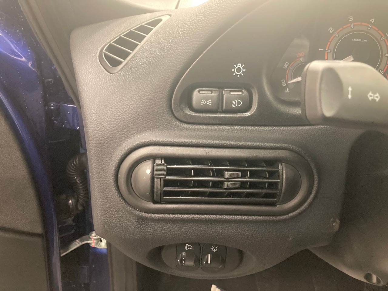 Легковой автотранспорт - LADA Niva Travel 1.7 MT (83 л.с.) 4WD