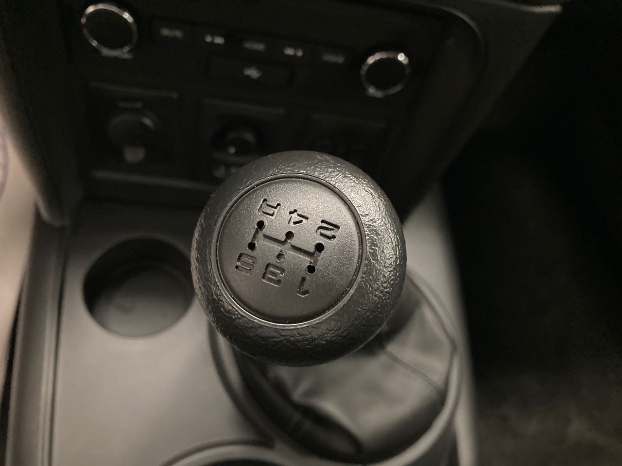 Легковой автотранспорт - LADA Niva Travel 1.7 MT (83 л.с.) 4WD