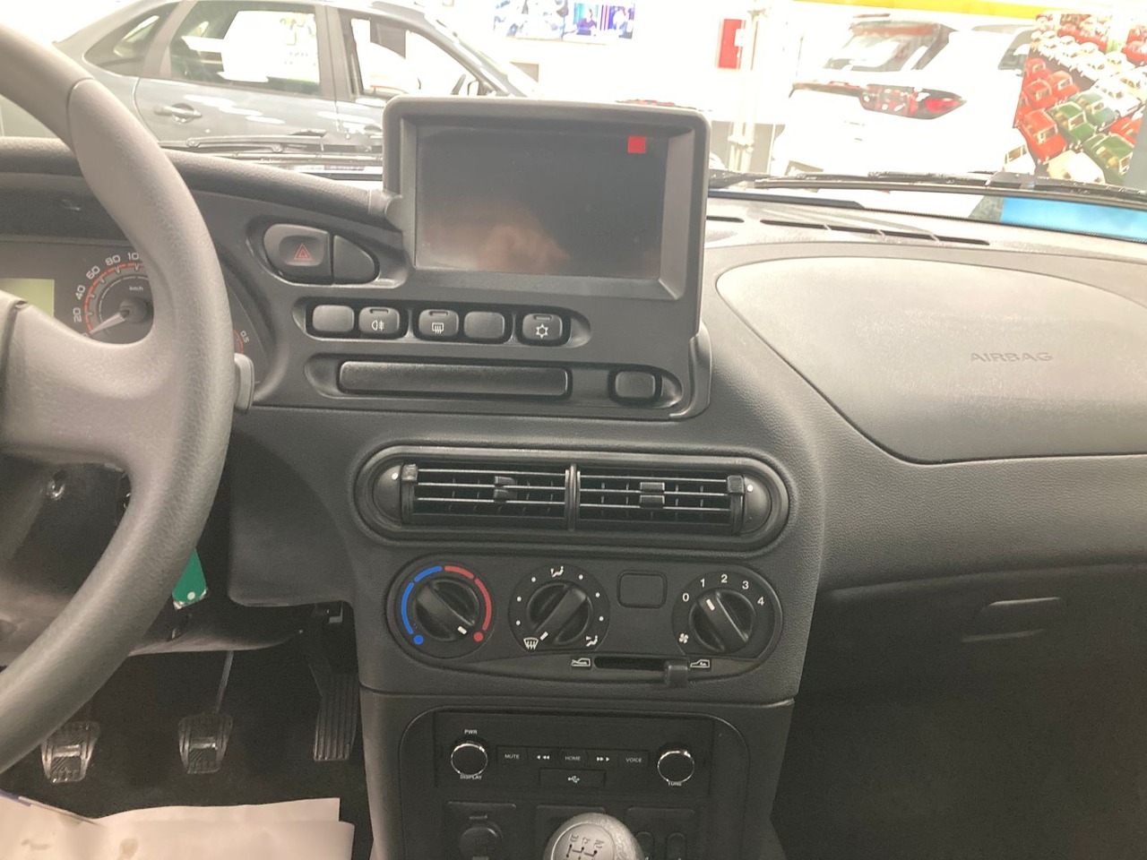 Легковой автотранспорт - LADA Niva Travel 1.7 MT (83 л.с.) 4WD