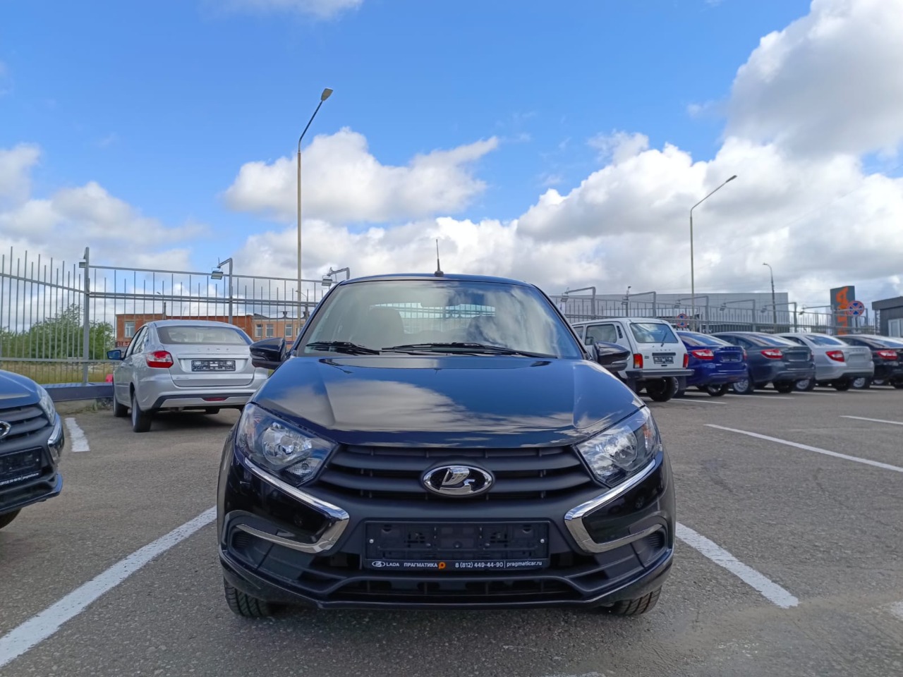 Легковой автотранспорт - LADA Granta 1.6 MT (90 л.с.)