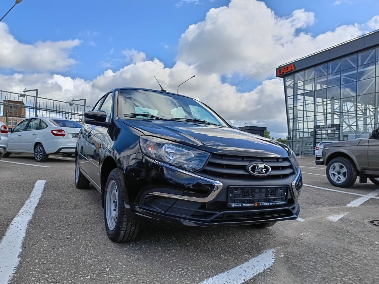 Легковой автотранспорт - LADA Granta 1.6 MT (90 л.с.)