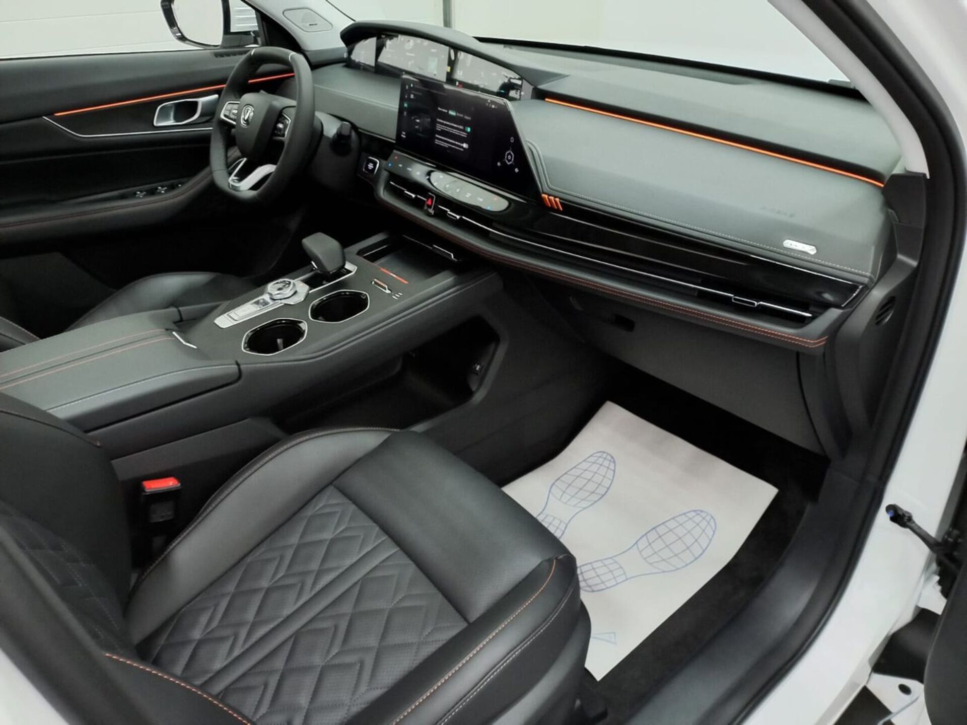 Легковой автотранспорт - CHANGAN UNI-K 2.0 AT (226 л.с.) 4WD