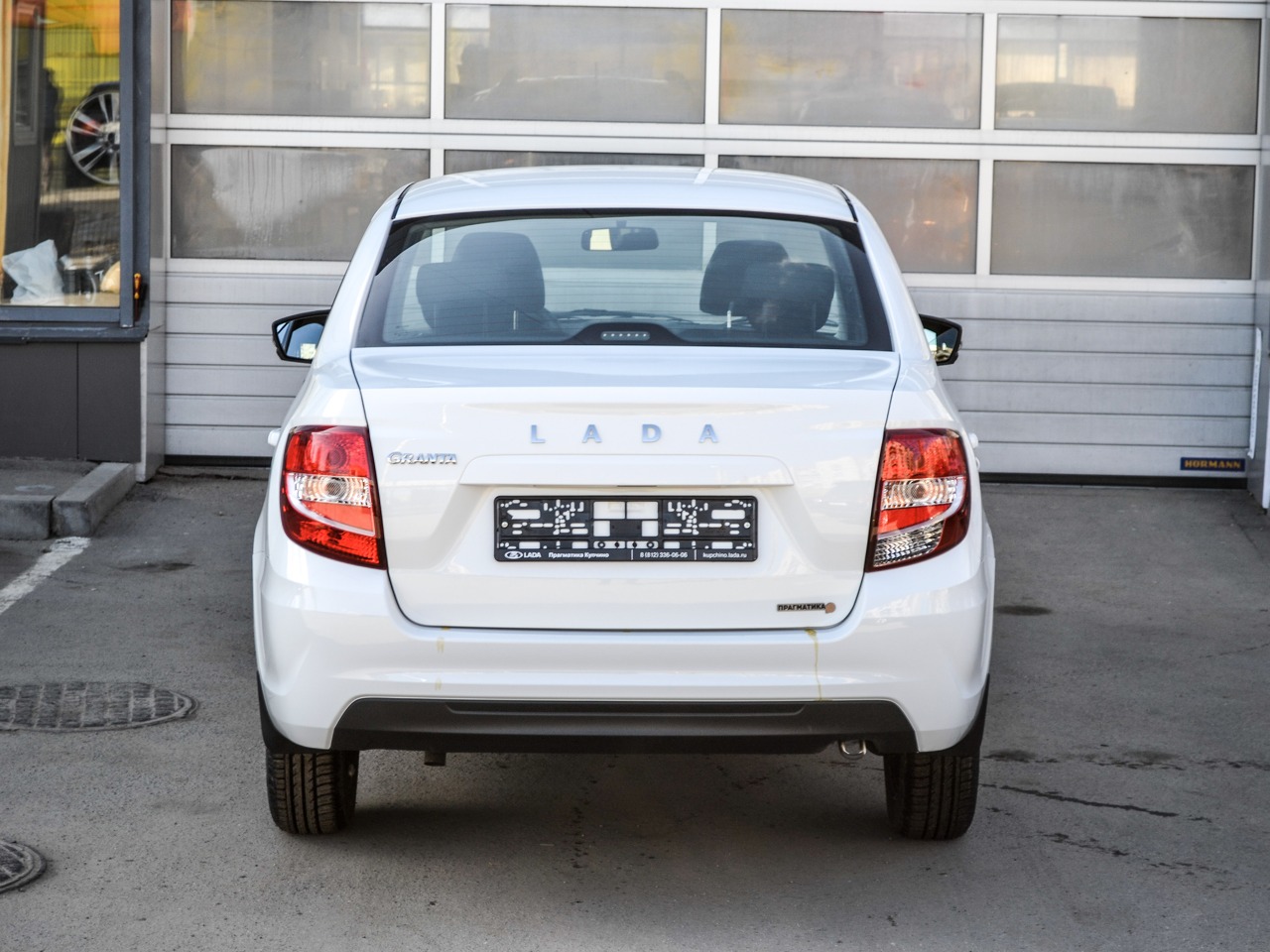 Легковой автотранспорт - LADA Granta 1.6 MT (90 л.с.)