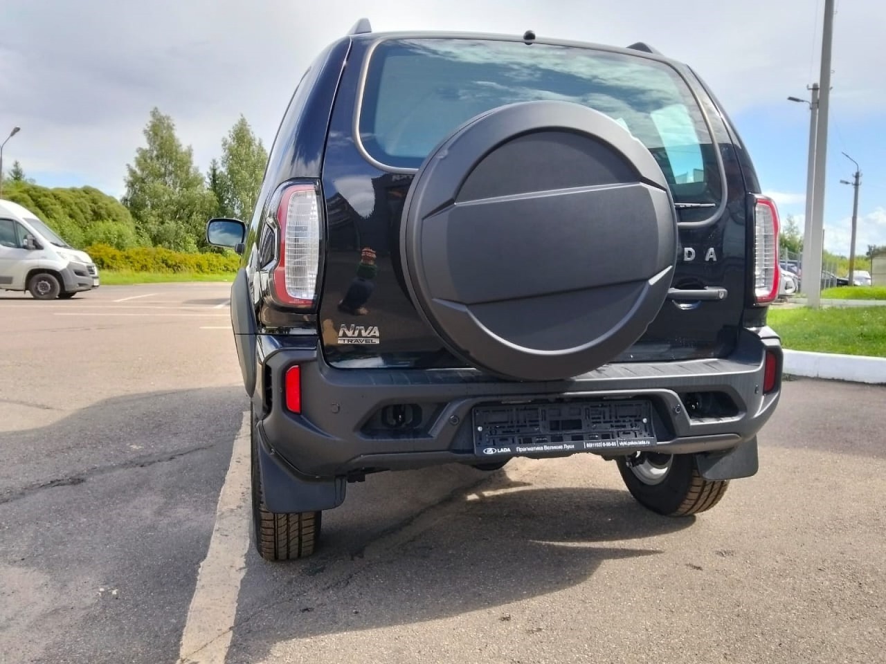 Легковой автотранспорт - LADA Niva Travel 1.7 MT (83 л.с.) 4WD