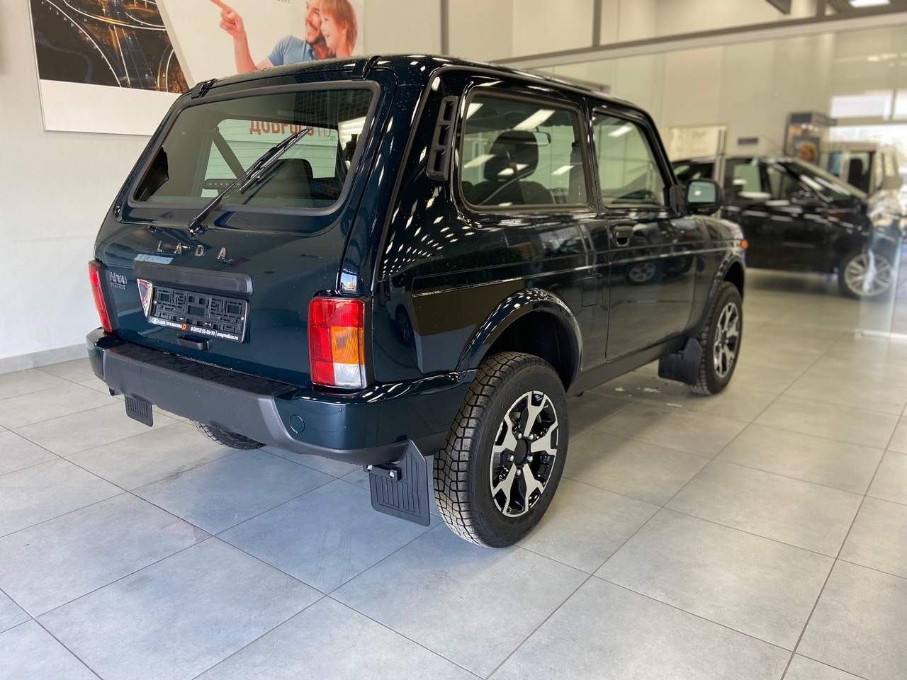 Легковой автотранспорт - LADA Niva Legend 1.7 MT (83 л.с.) 4WD
