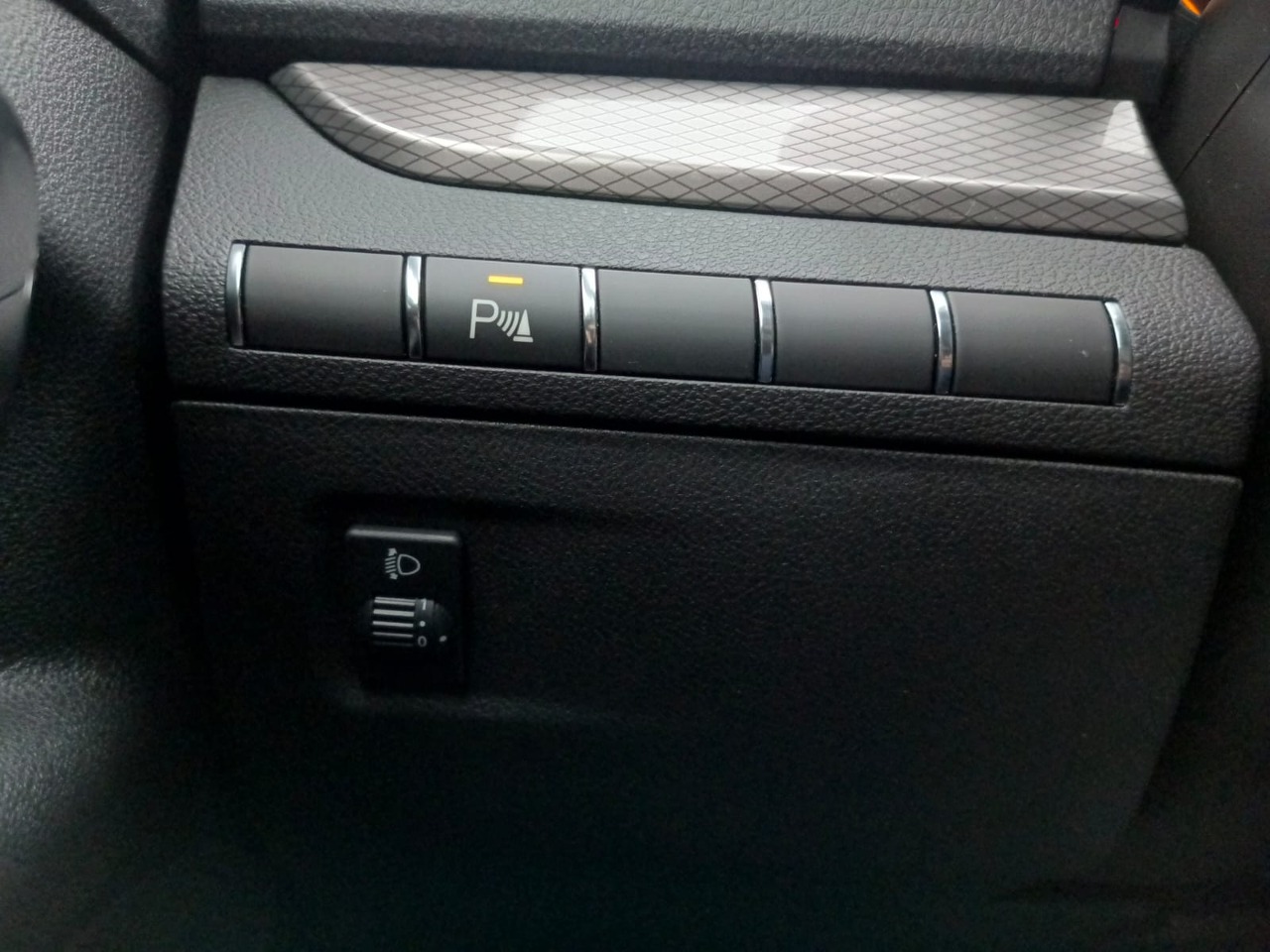 Легковой автотранспорт - LADA Vesta 1.6 MT (106 л.с.)