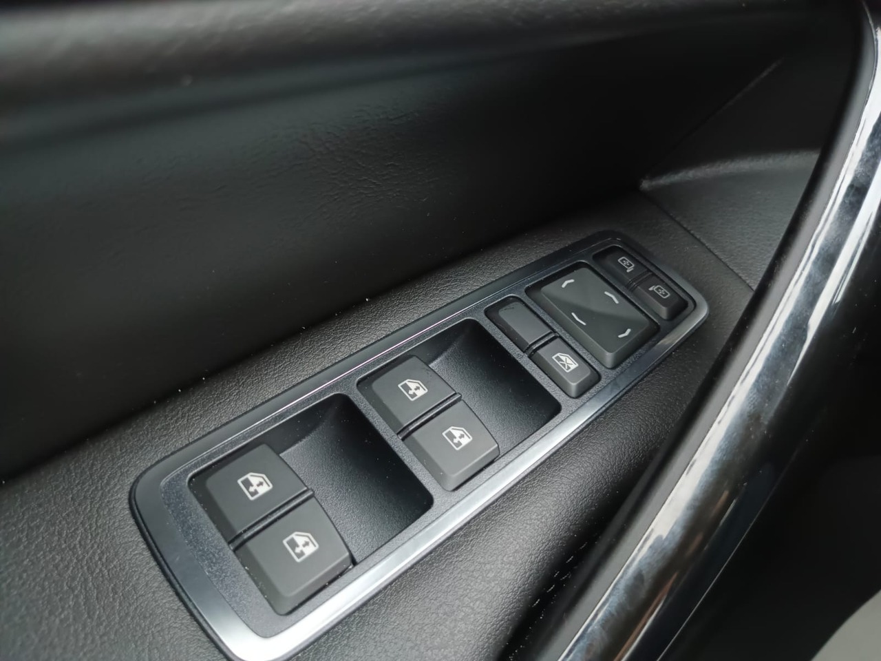 Легковой автотранспорт - LADA Vesta 1.6 MT (106 л.с.)