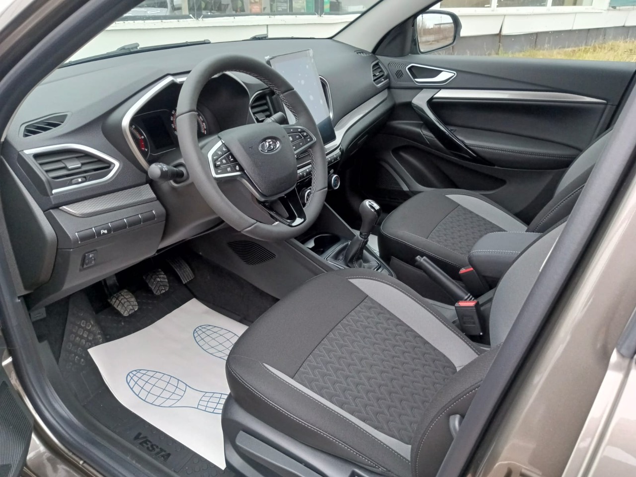 Легковой автотранспорт - LADA Vesta 1.6 MT (106 л.с.)