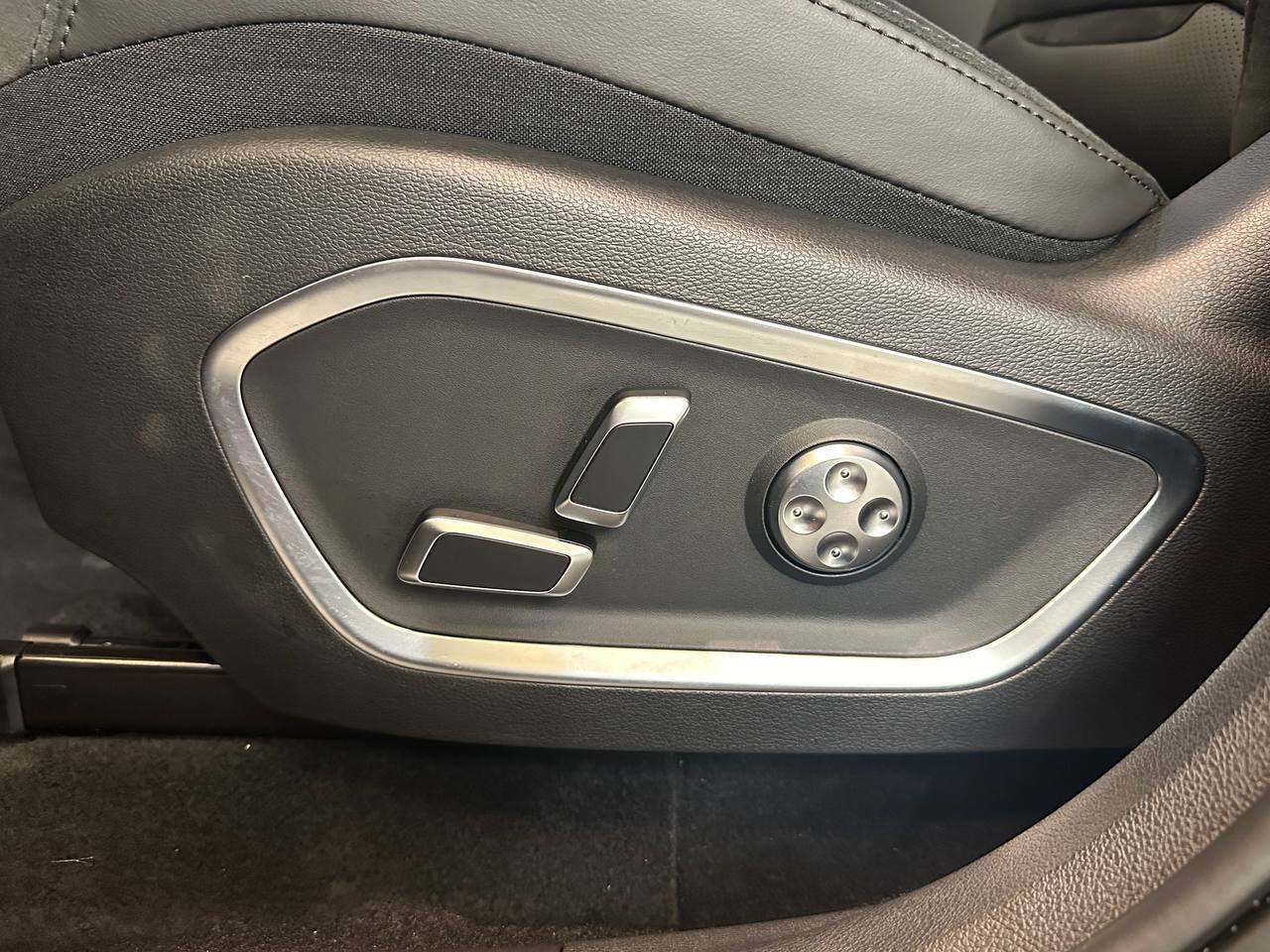 Легковой автотранспорт - GEELY Tugella 