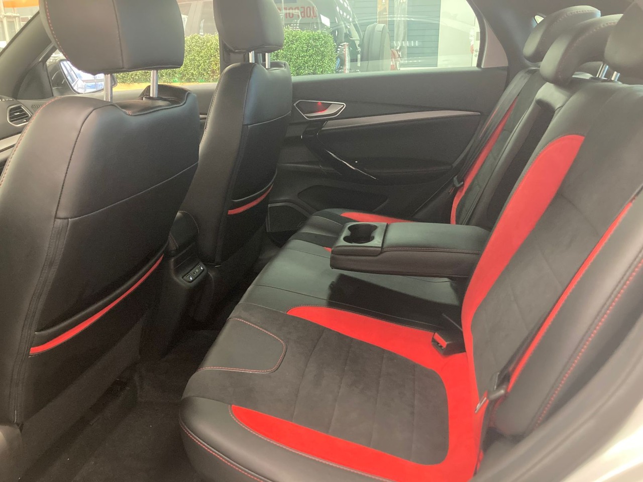 Легковой автотранспорт - LADA Vesta Sportline 1.6 MT (118 л.с.)