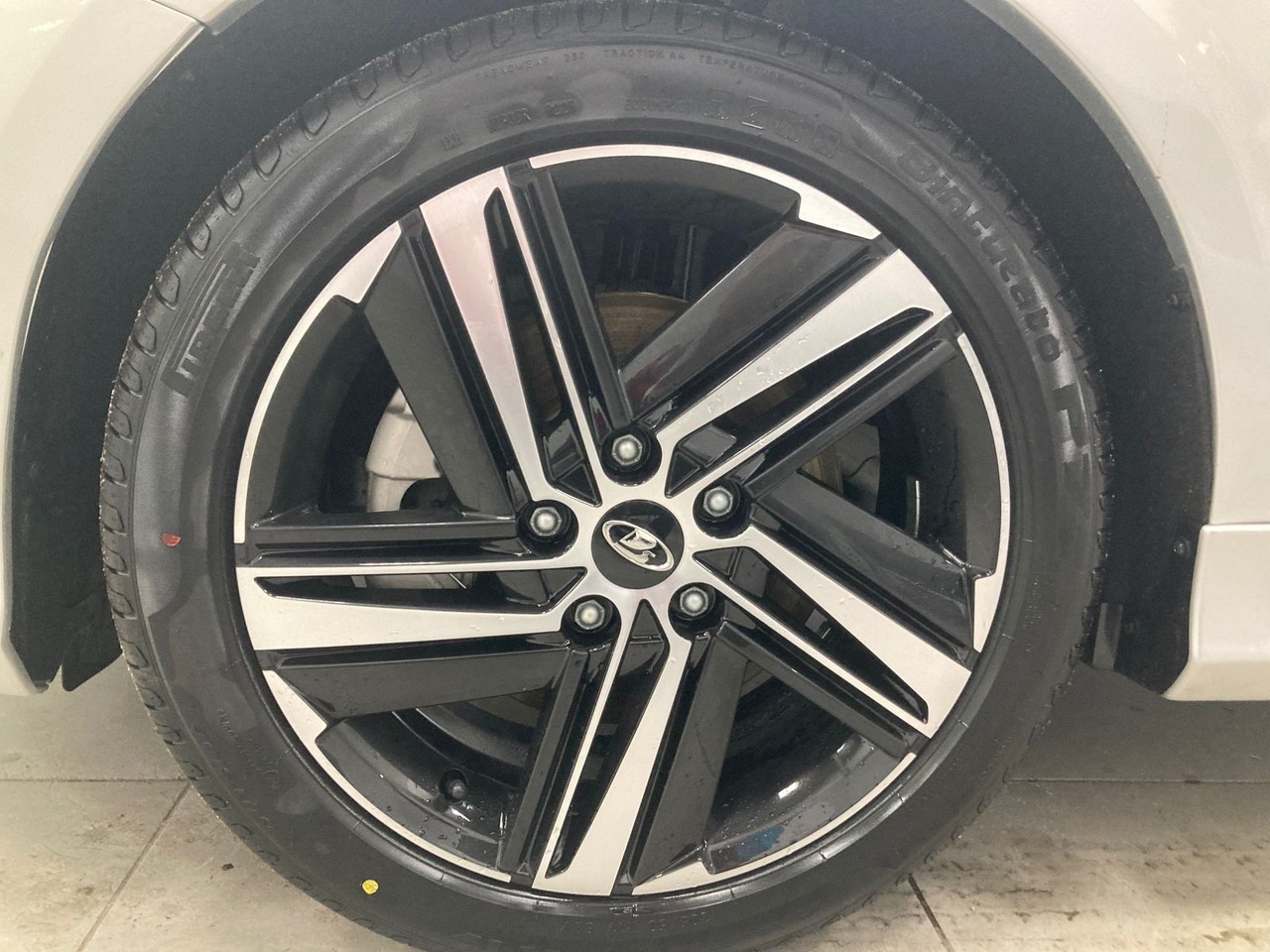 Легковой автотранспорт - LADA Vesta Sportline 1.6 MT (118 л.с.)