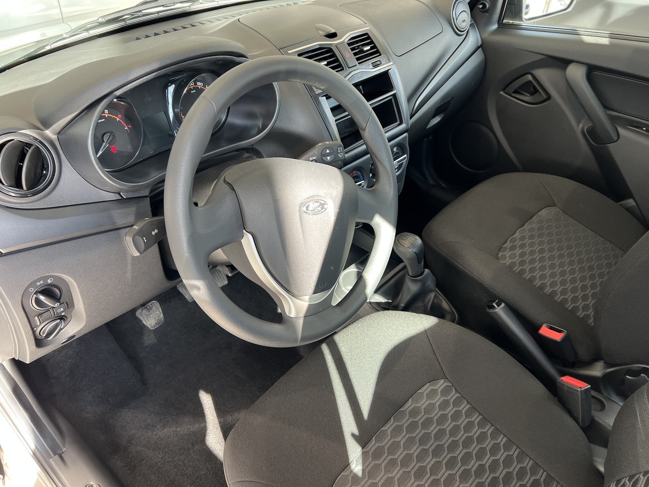 Легковой автотранспорт - Granta Euro-2 1.6 MT (90 л.с.)