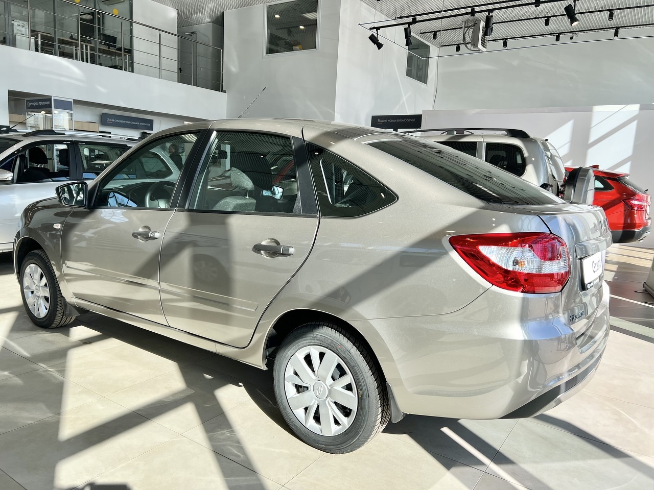 Легковой автотранспорт - Granta Euro-2 1.6 MT (90 л.с.)