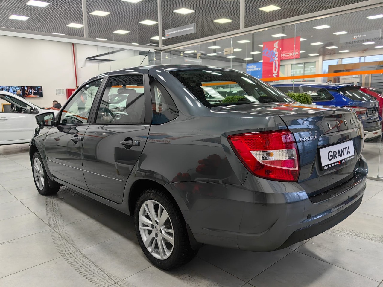 Легковой автотранспорт - LADA Granta 1.6 MT (106 л.с.)